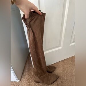 Steve Madden. over the knee suede boots. size 6